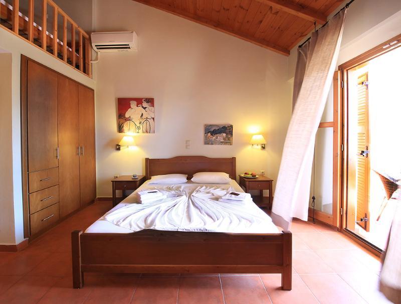 Xenios Apartments อายิโอสนิโกลาโอส ภายนอก รูปภาพ